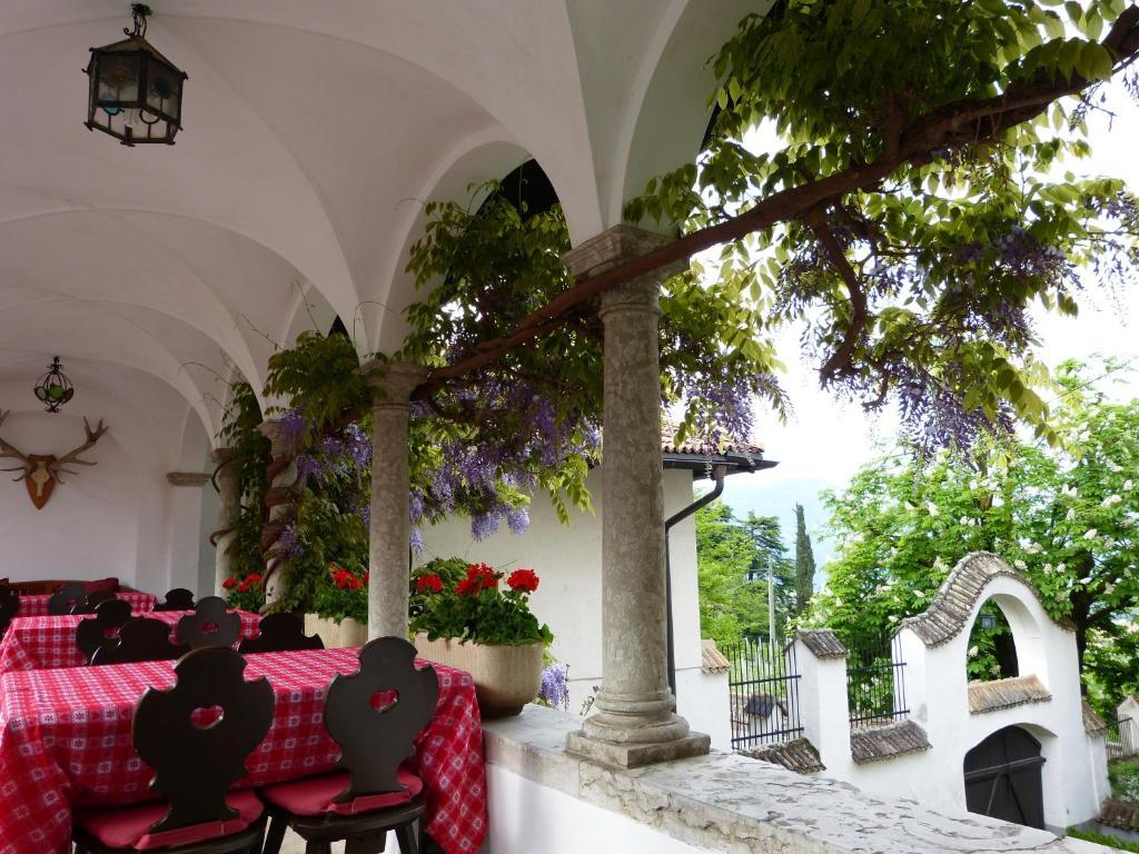 Apartments Schloss Paschbach Appiano Sulla Strada Del Vino Exterior foto